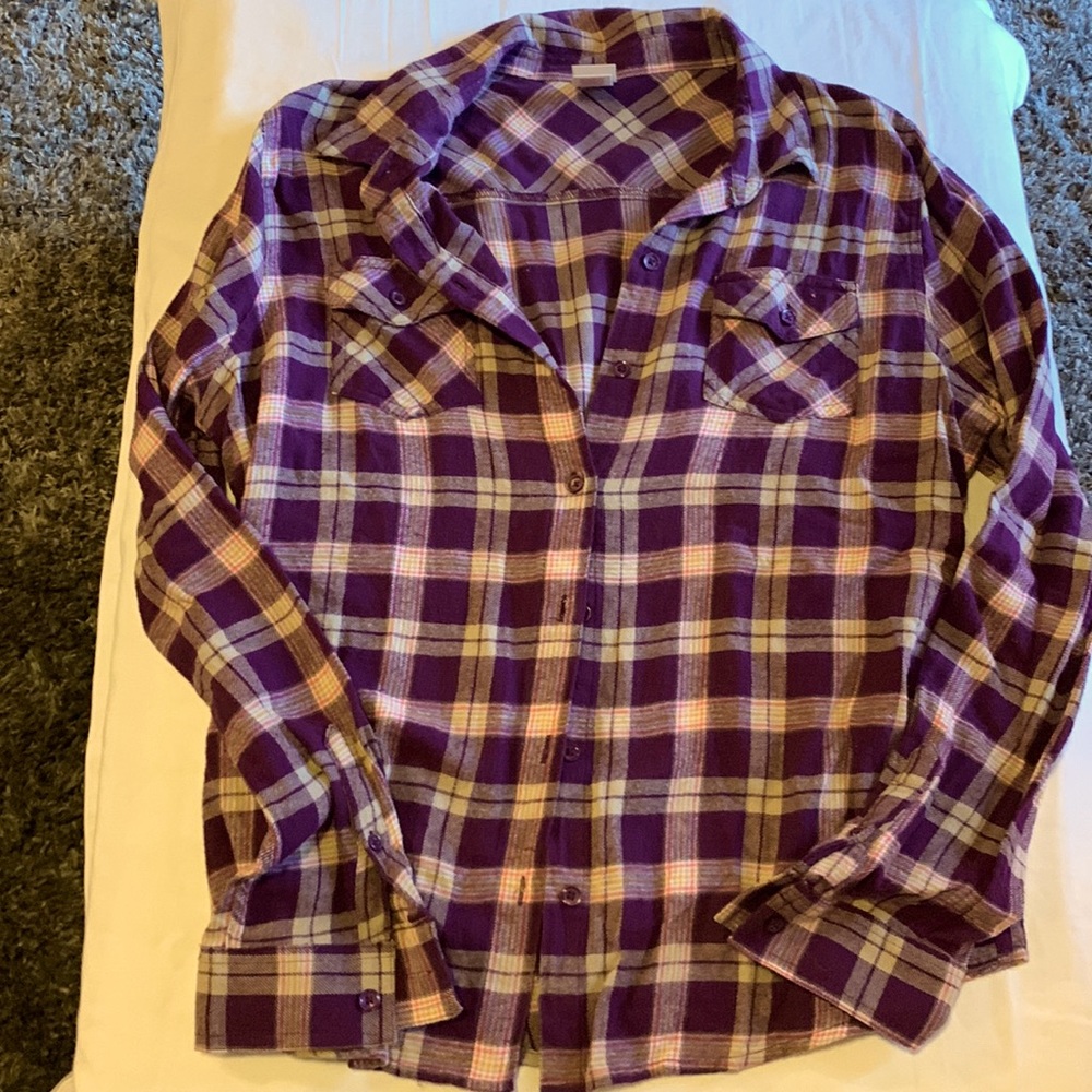 Women’s button down flannel
